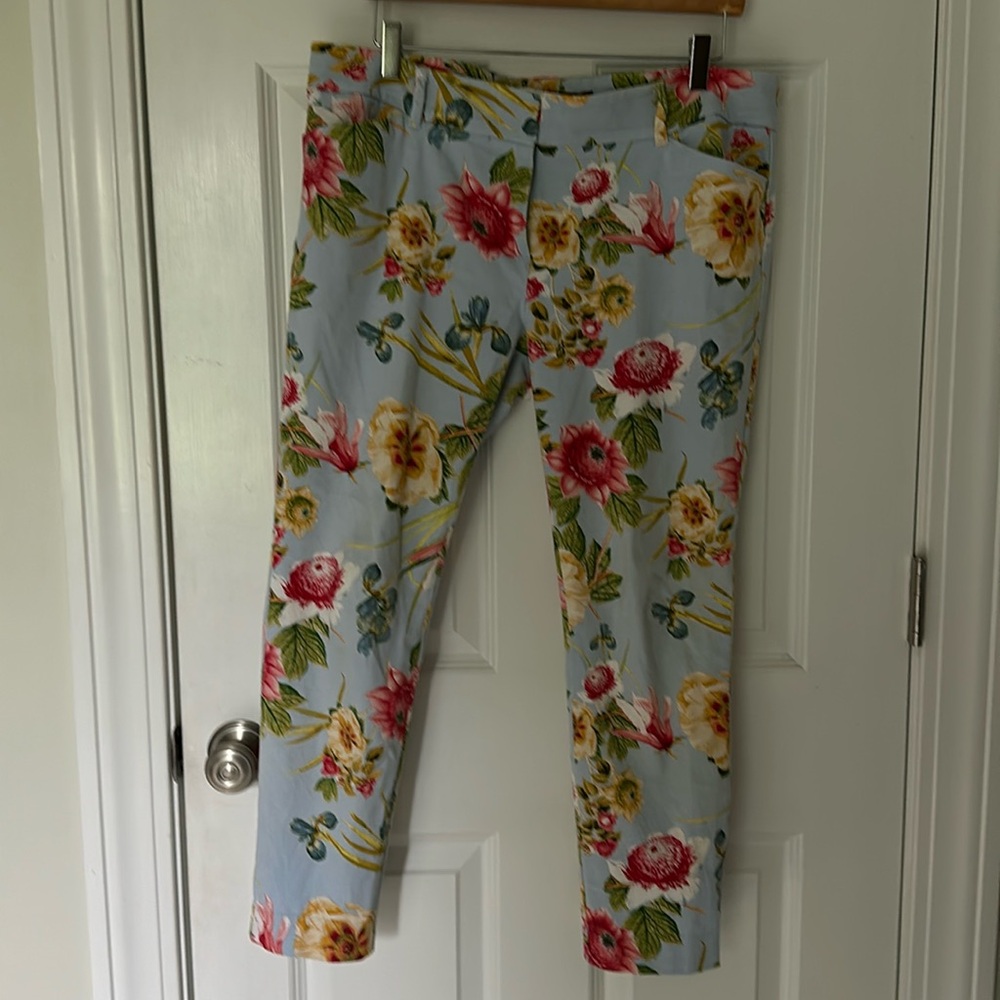 Women’s Blue Floral Crop Pant Size 12